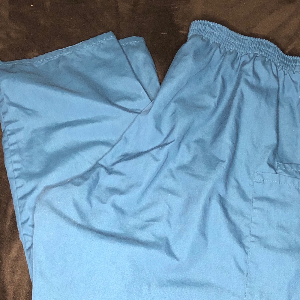 cherokee scrub set in Caribbean blue - Picture 1 of 5